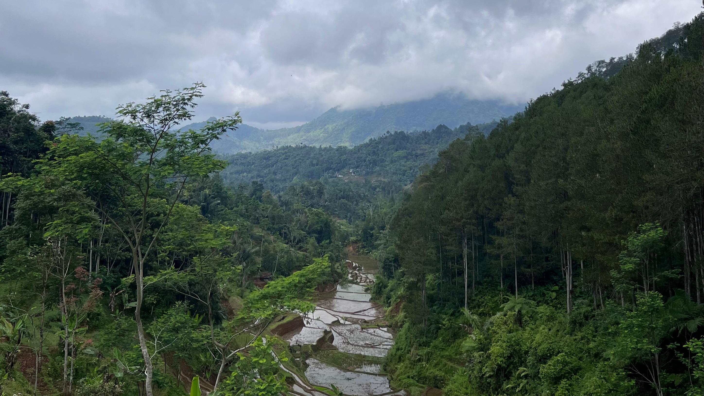 Kawasan Perbukitan Kutawaringin